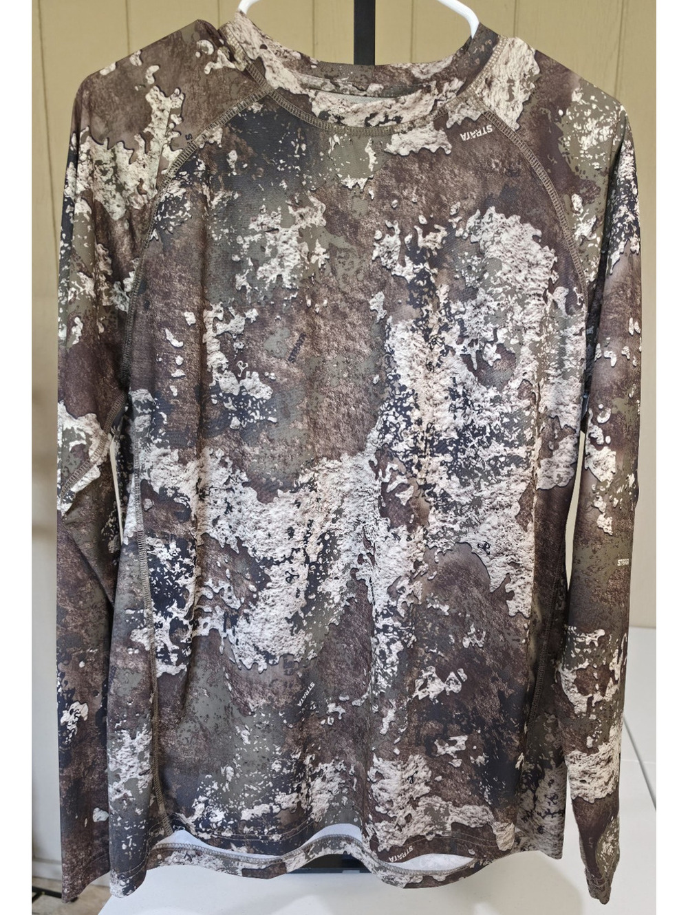 Cabela's Men's L Regular Classic Fit Long Sleeve Camo Breathable Shooting Shirt